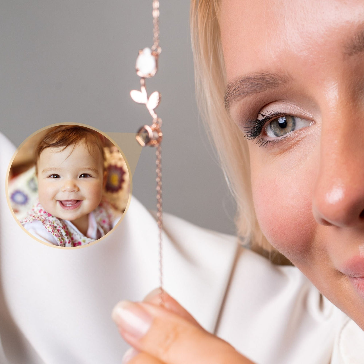 Tulip Personalized Photo Bracelet - Personalized Gift for Women - Custom Jewelry for Her - Custom Bracelet Picture - Personalised Photo Gift Bracelet Brother & Sisters