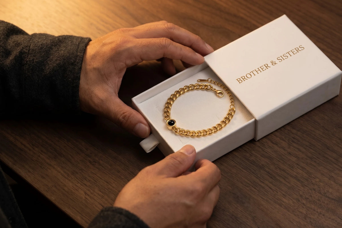 The gift for him — Brother & Sisters